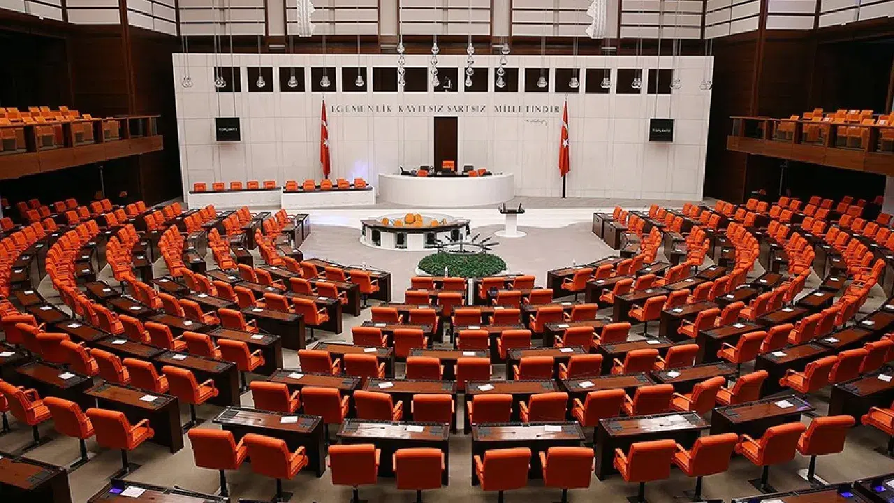 TBMM’de yoğun hafta başlıyor: “Peşkeş yasası” görüşmeleri ve 4 bakanlığın bütçesi masada