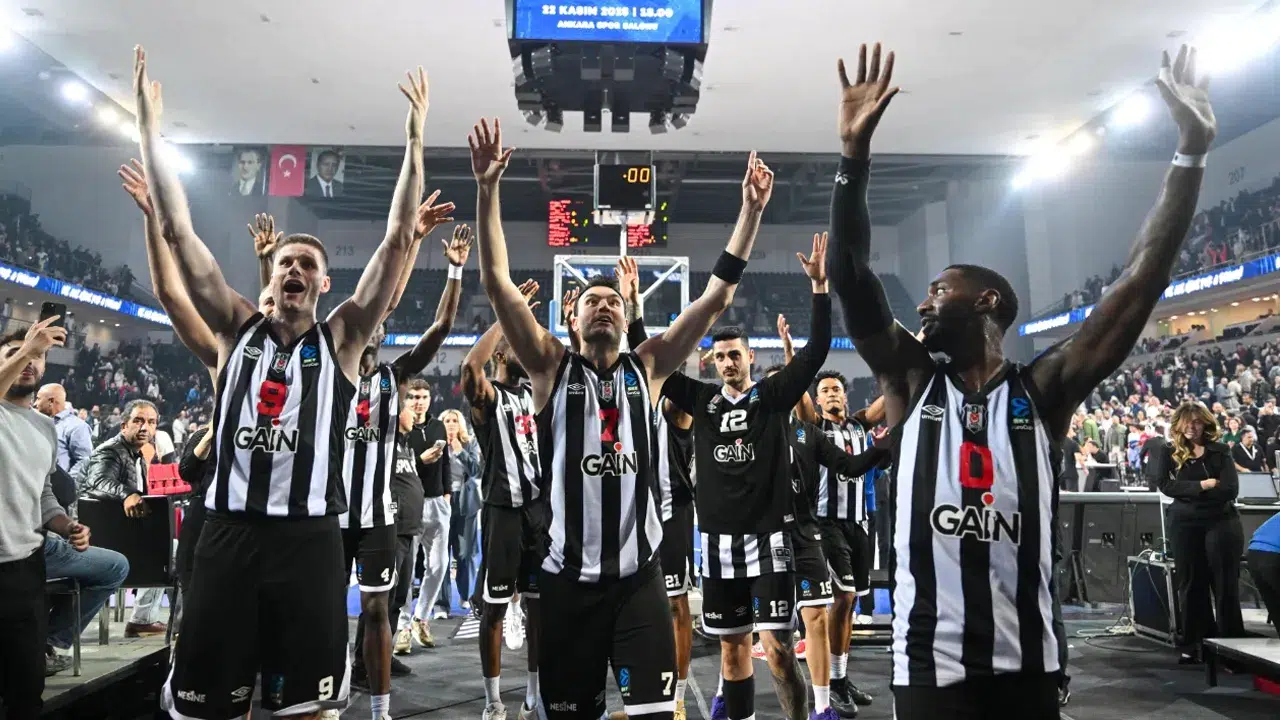 Avrupa'daki Türk derbisinde kazanan taraf Beşiktaş GAİN!