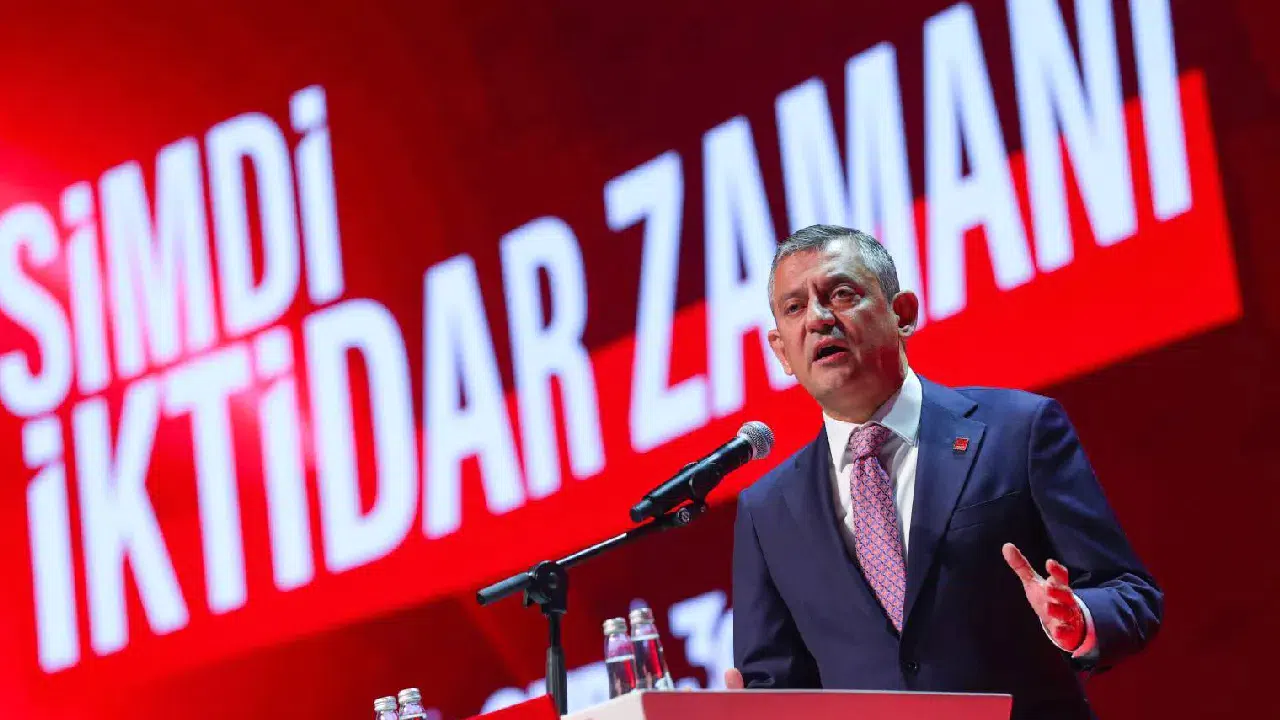 Özgür Özel, 4'üncü kez CHP Genel Başkanı seçildi