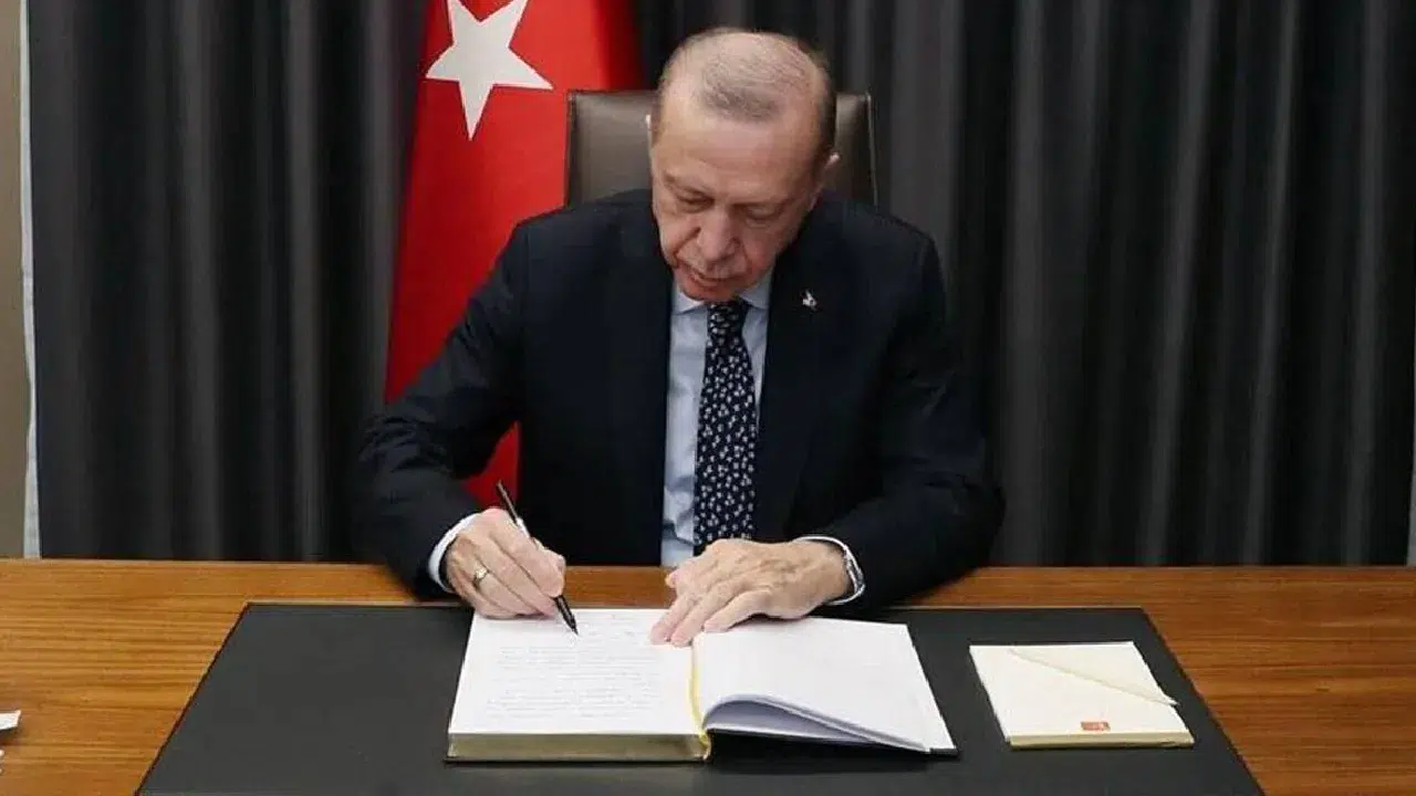 Cumhurbaşkanlığı atama kararları Resmi Gazete’de: Üst düzey görev değişiklikleri yapıldı