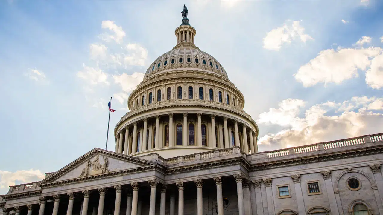 40 gün sonra uzlaşma geldi: ABD’de hükümetin açılması için geçici bütçe anlaşması
