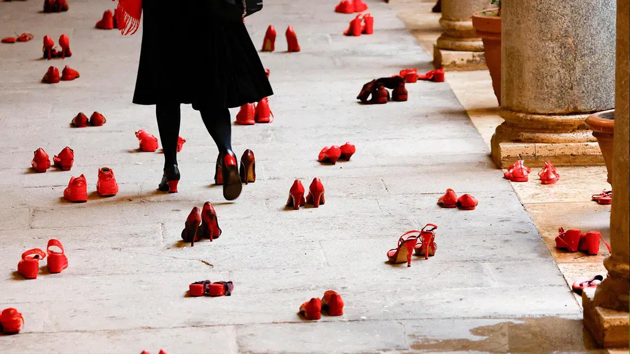 İtalya kadın cinayetine müebbet hapis getiriyor!