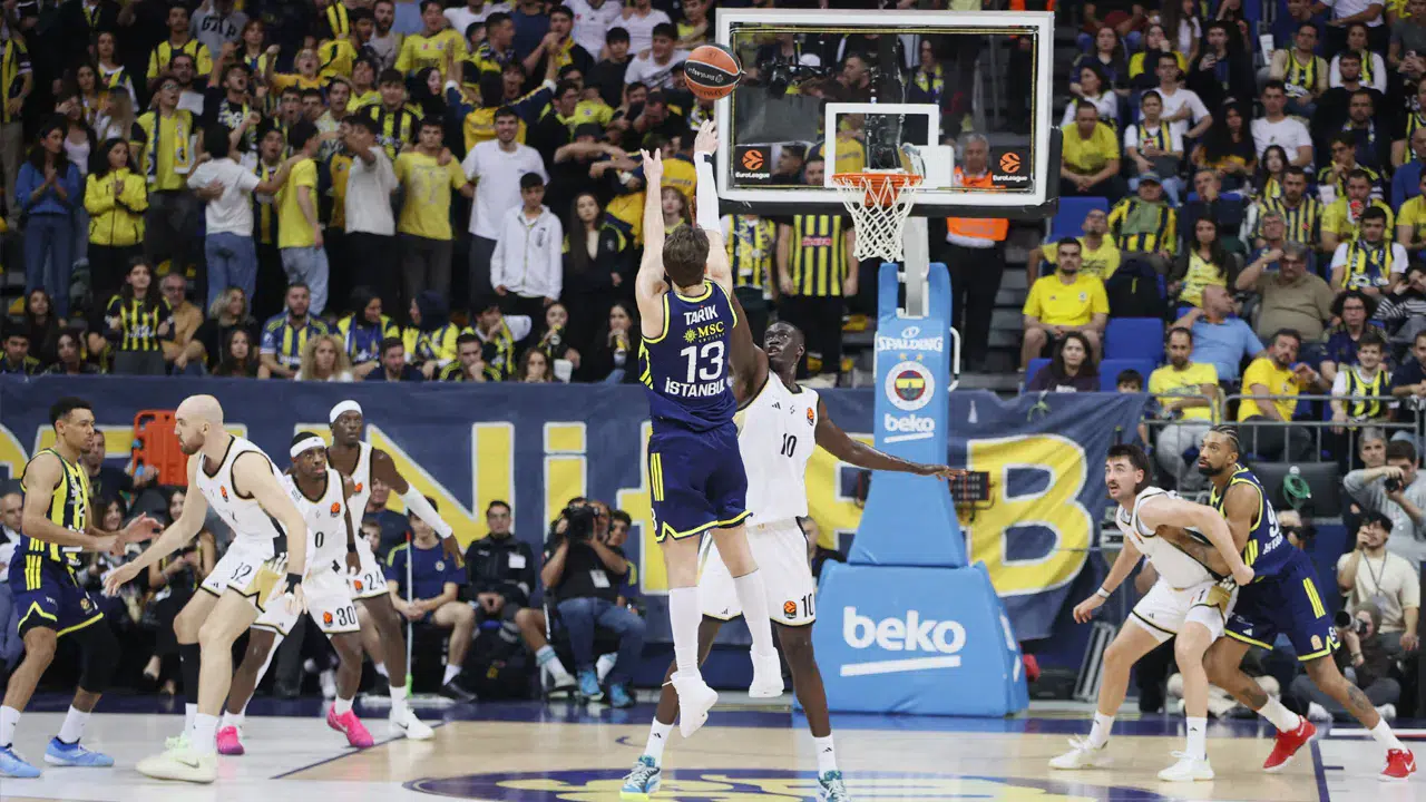 Fenerbahçe Beko, Euroleague’de ASVEL’i 81-67 mağlup ederek kötü seriye son verdi