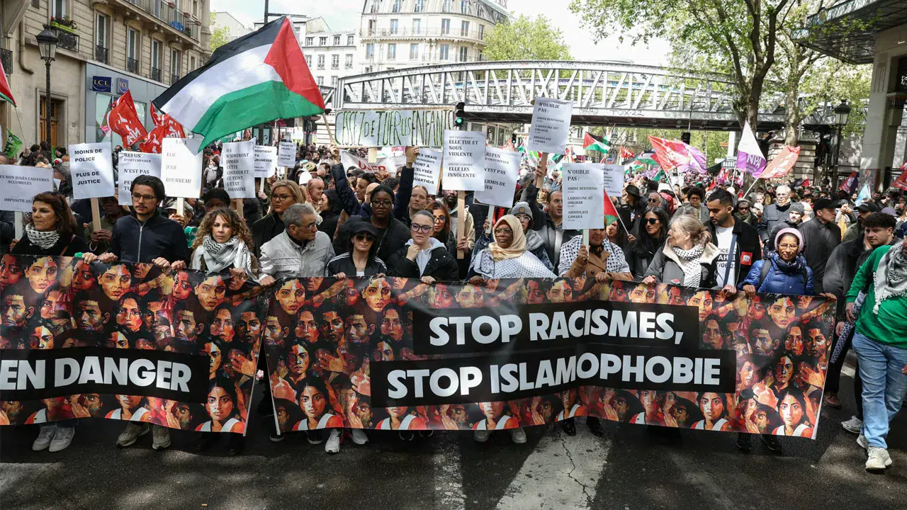 "Hollanda'da yeni hükümet İslamofobi ile mücadele etmeli"