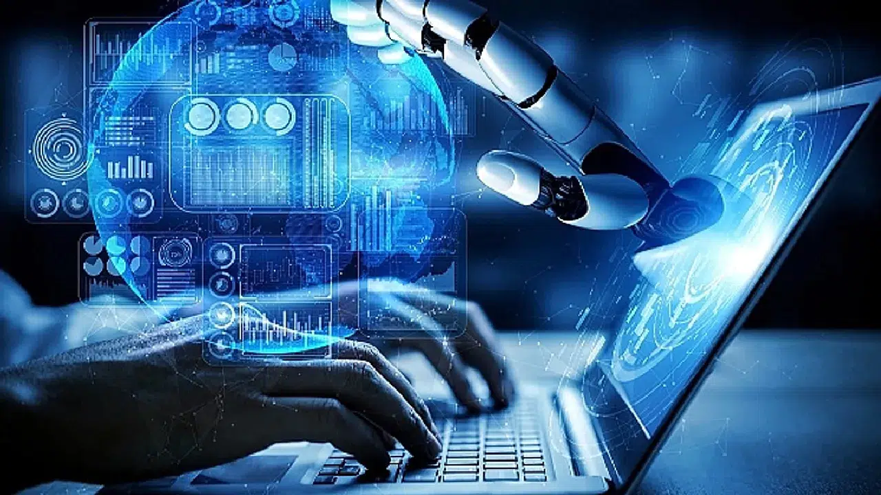 Yapay zeka, kadınları hedef aldı: İşten çıkarılma riski erkeklerin iki katı