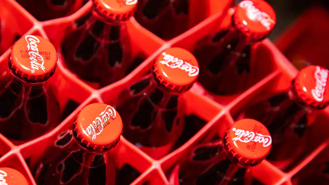 Coca-Cola'ya Rekabet Kurumu'ndan 282 milyon liralık 'veri silme' cezası