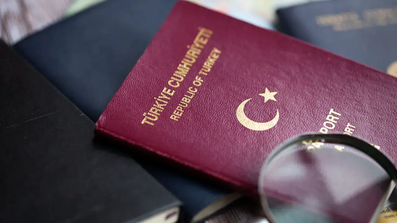 2026 pasaport harçları ve defter bedeli açıklandı: Yeni zam oranı belli oldu