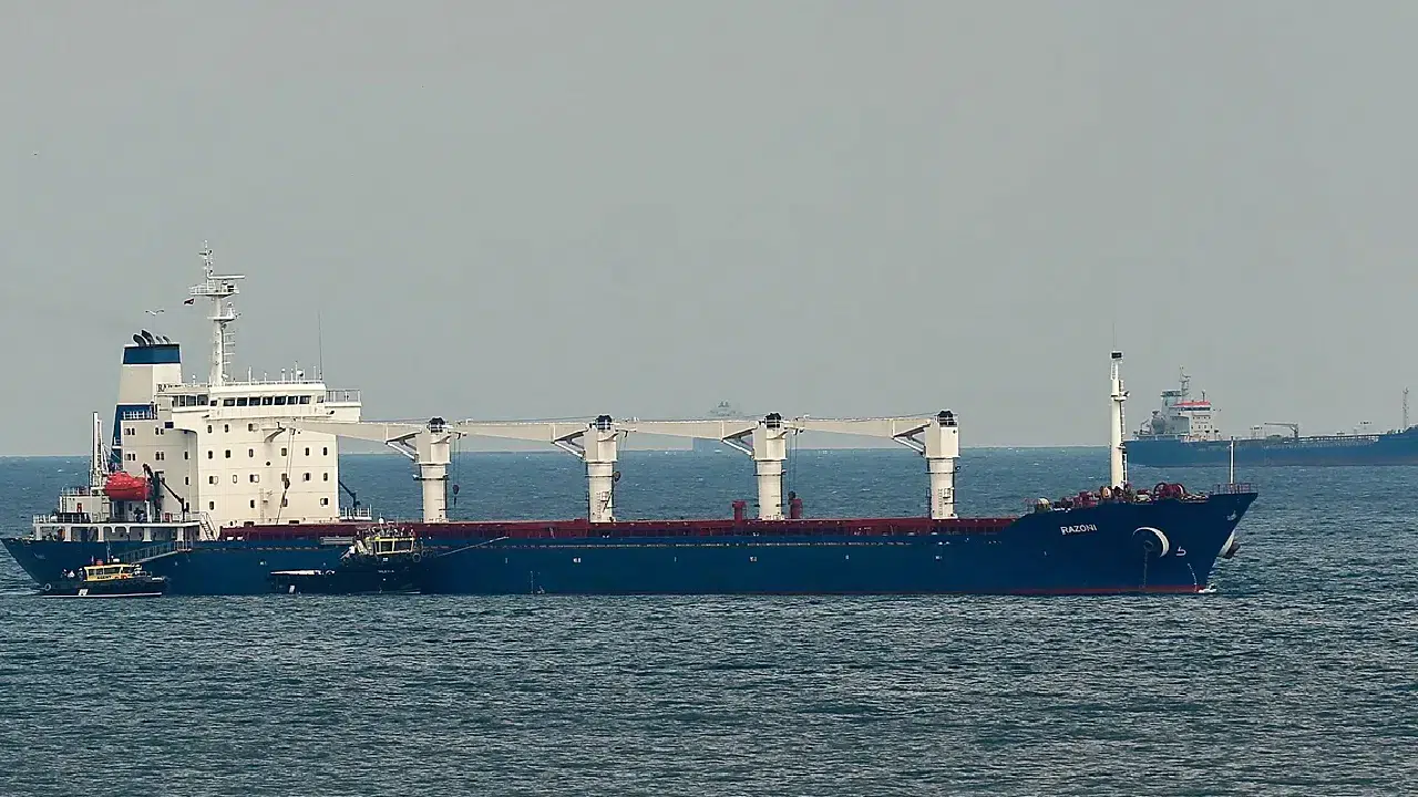 Karadeniz’de Türk gemisine füze saldırısı: CENK T Odessa’da vuruldu