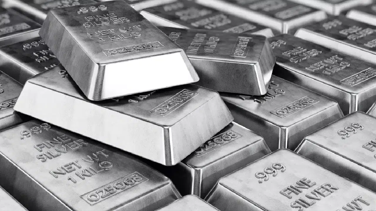 Gümüş rekor yolunda: Ons 58 doları aştı, yatırımcılar güvene koştu