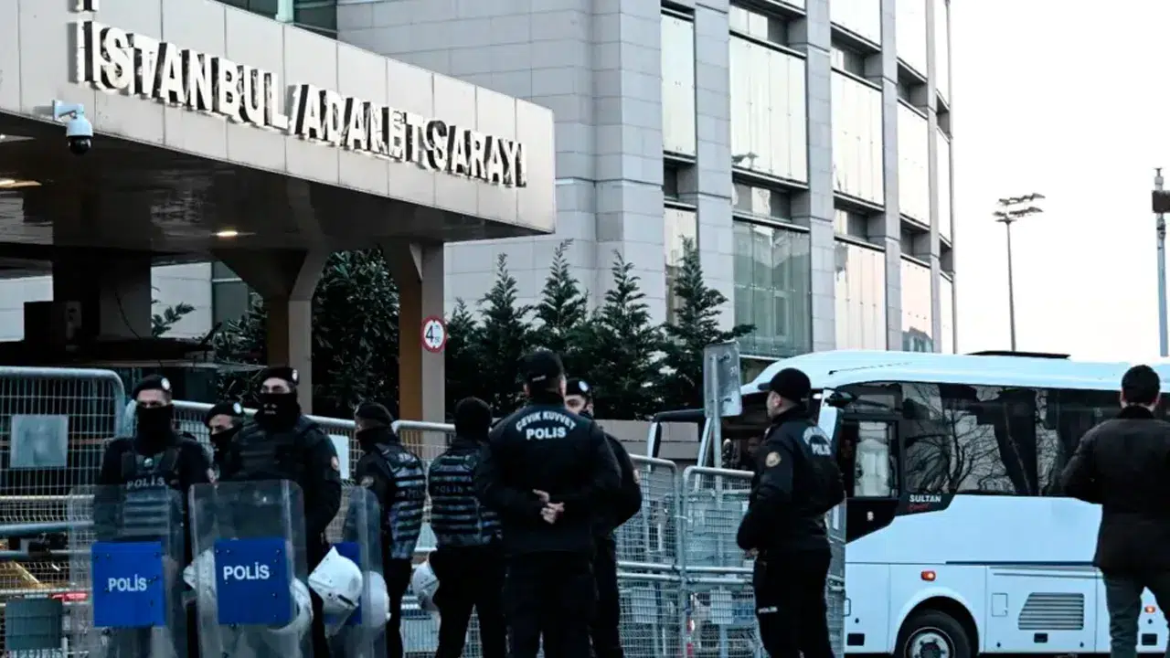 İBB soruşturmasında 19 kişi hakkında tahliye kararı verilmişti: 11 isim hakkında gözaltı kararı!