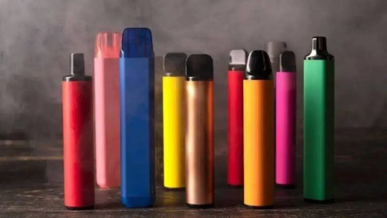 11 yaşındaki çocuk bile kullanıyor: Elektronik sigaranın bilinmeyen ölümcül etkileri ortaya çıktı