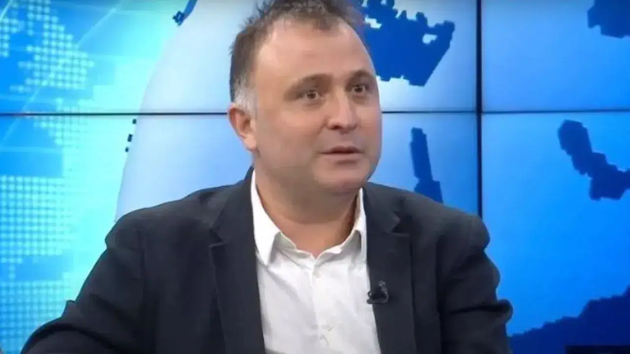 Gazeteci Hakan Çelenk, Yeniçağ'dan ayrıldı