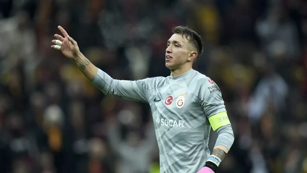 Galatasaray'da Muslera yerine kaleye sürpriz aday