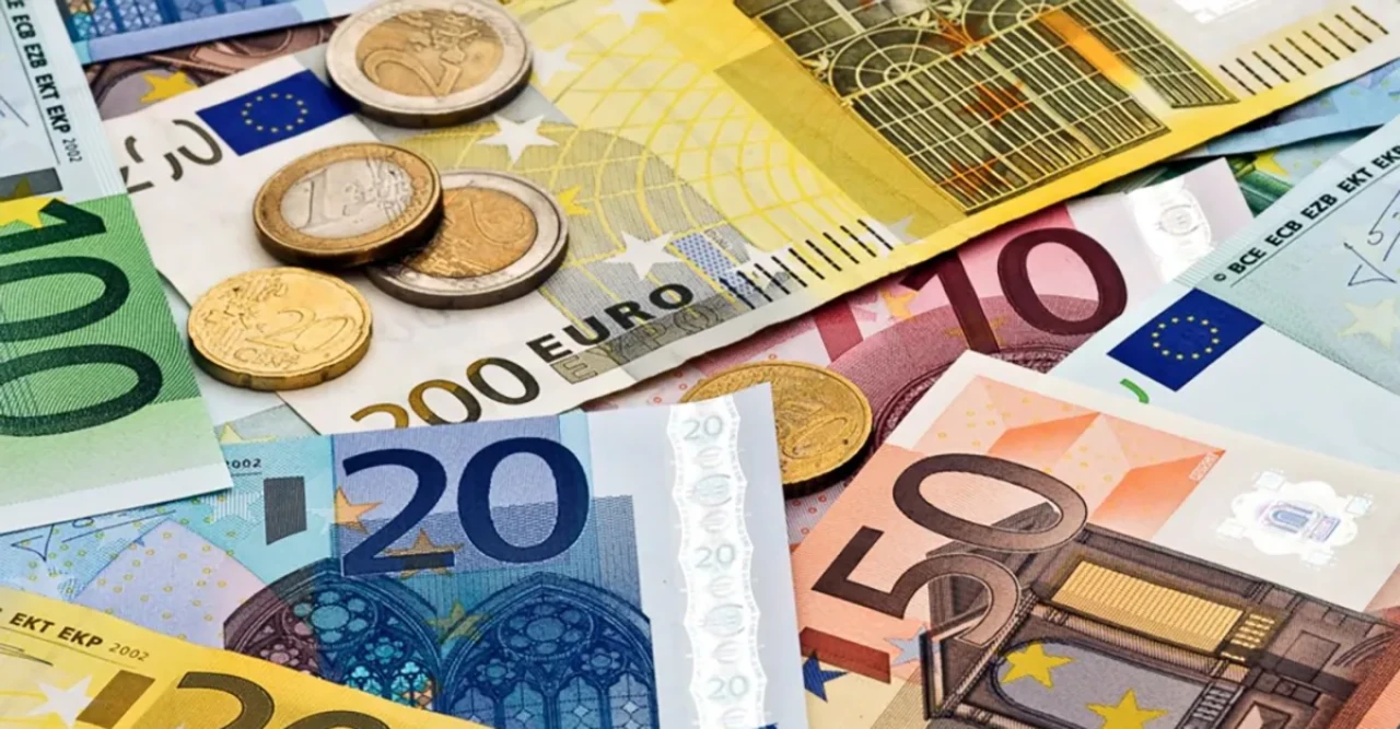 Euro/TL 40 TL'yi aşarak rekor kırdı