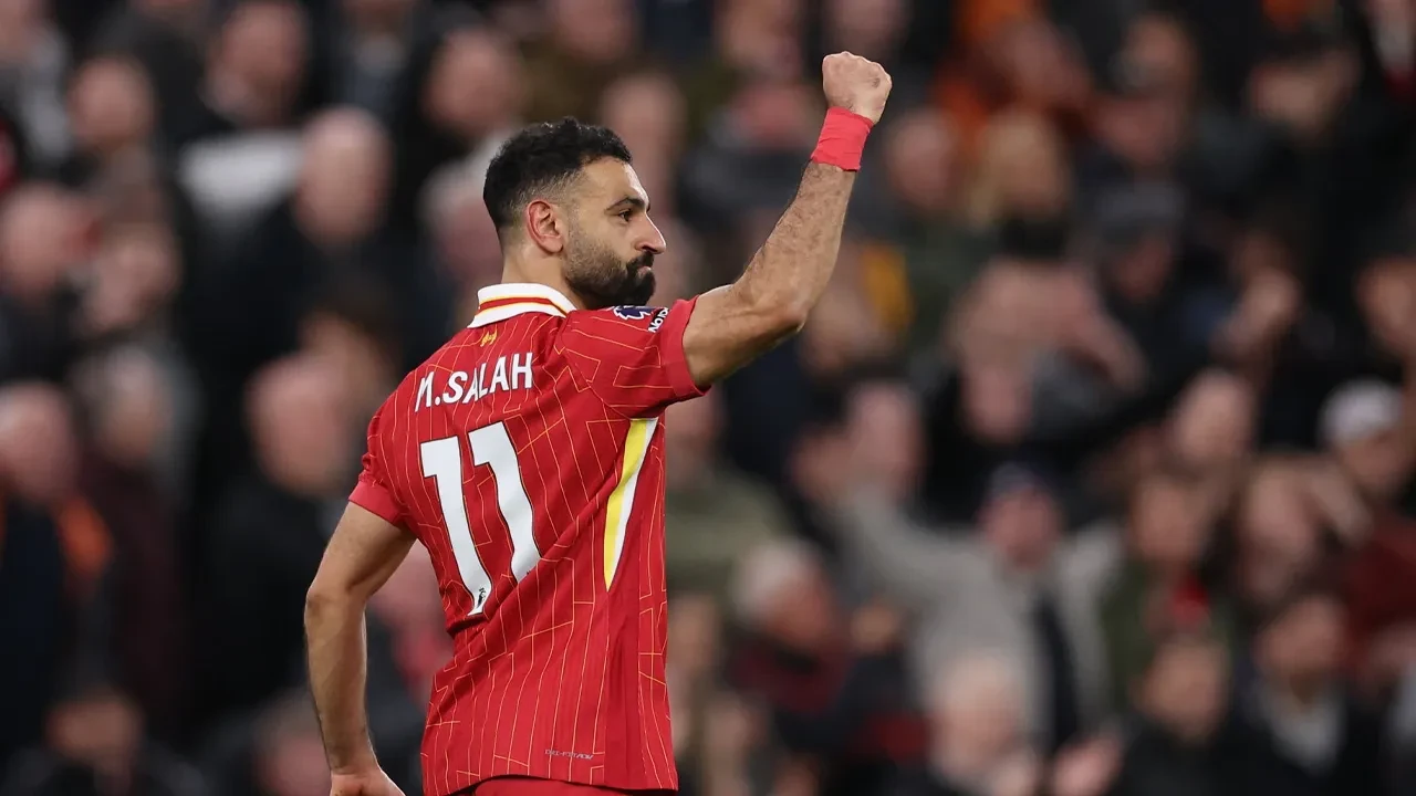 Mohamed Salah, Liverpool ile iki yıllık yeni sözleşme imzaladı