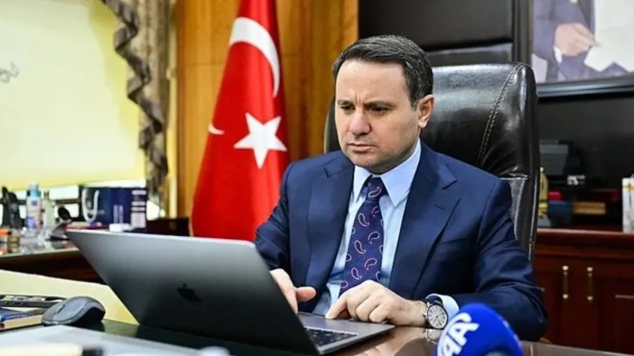 Akın Gürlek kimdir, nereli, kaç yaşında?