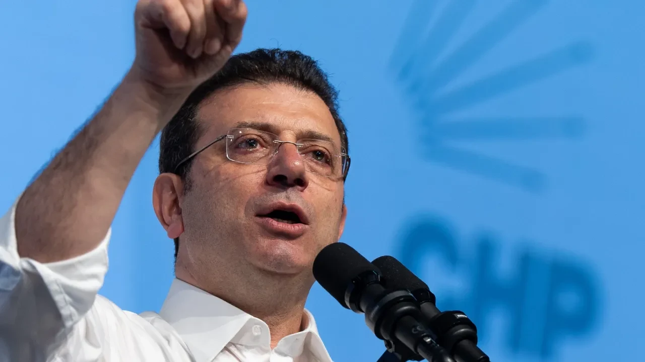 Ekrem İmamoğlu: Millet sizi sandığın en dibine gömecek!