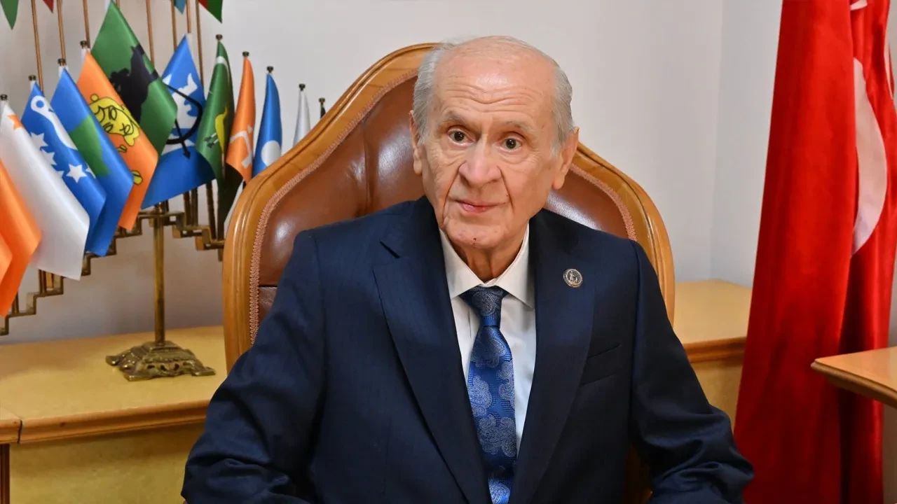 Devlet Bahçeli: PKK silah bırakmalı, Türkiye terörsüz bir geleceğe yürüyor