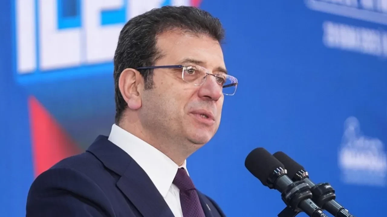 İmamoğlu'ndan cezaevinde ilk kare