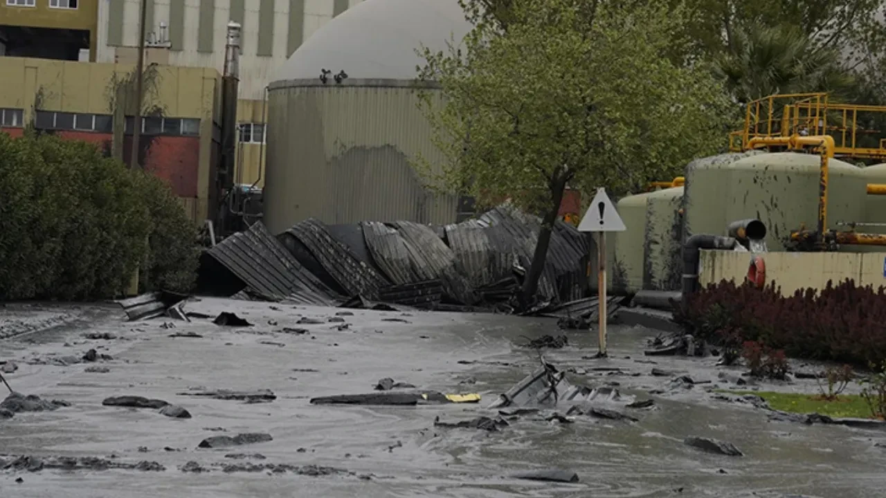 Tuzla’da arıtma tesisinde patlama: Yaralılar var