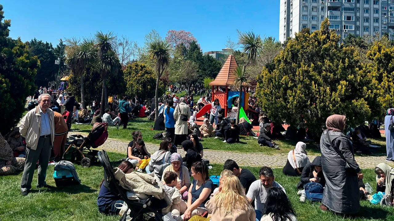 İstanbul'da bu gece deprem olur mu? Büyük İstanbul depremi bekleniyor mu?