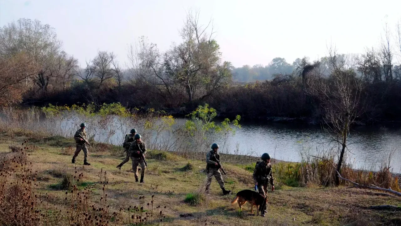 Edirne üzerinden Yunanistan'a kaçmaya çalışan 4 FETÖ şüphelisi tutuklandı