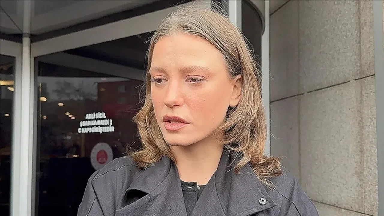 Serenay Sarıkaya sessizliğini bozdu: Normal hayat diye bir şey kalmadı