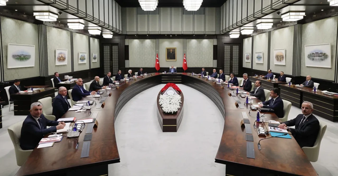 Cumhurbaşkanlığı Kabinesi toplanıyor: Gündemde deprem, terör ve Gazze var