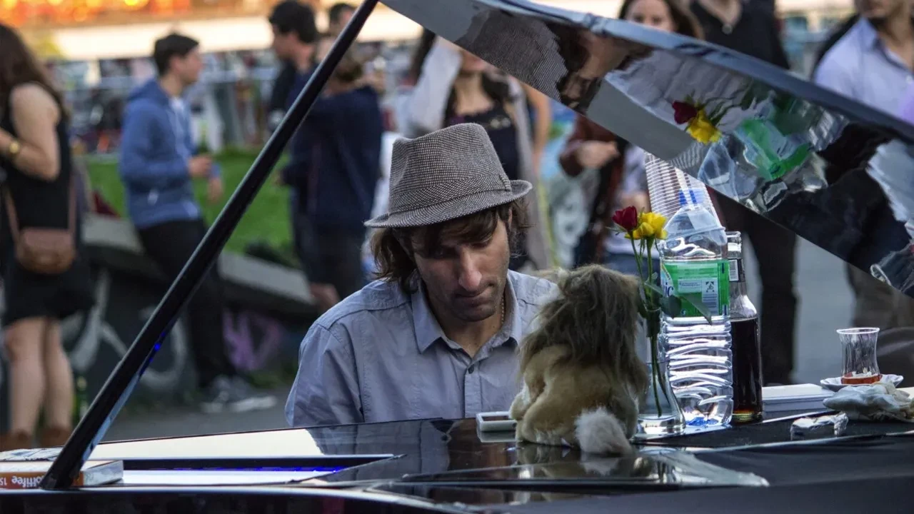 Gezi'nin piyanisti Davide Martello sınır dışı edildi