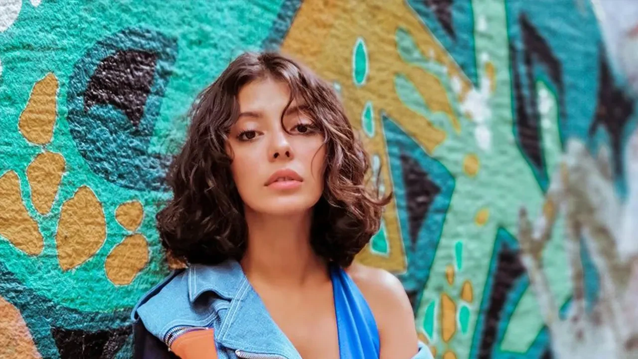 Selin Şekerci: “Covid’e el öptüren berbat bir salgınla savaşıyorum”