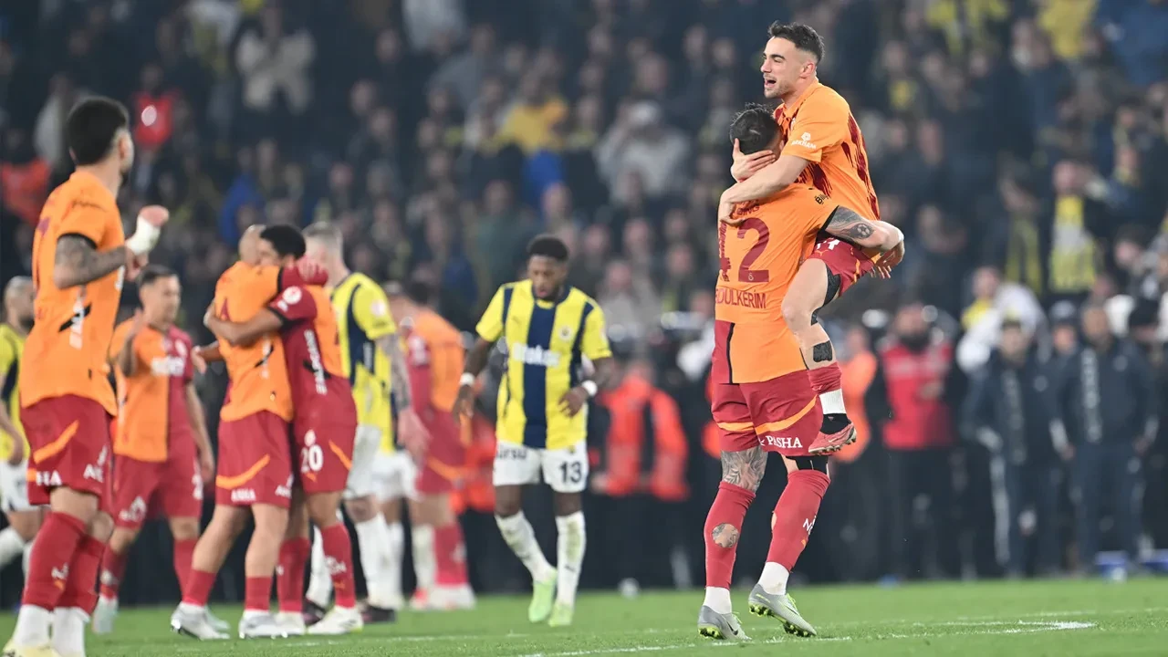 Galatasaraylı futbolcuların derbi zaferi için ne kadar prim alacakları belli oldu