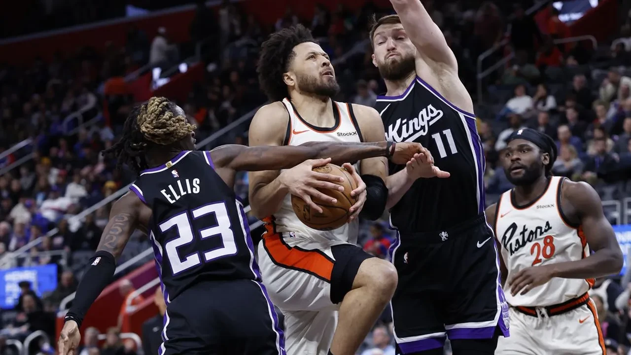 NBA'de Kings, Pistons'ı 127-117 yenerek üst üste 3. galibiyetini aldı