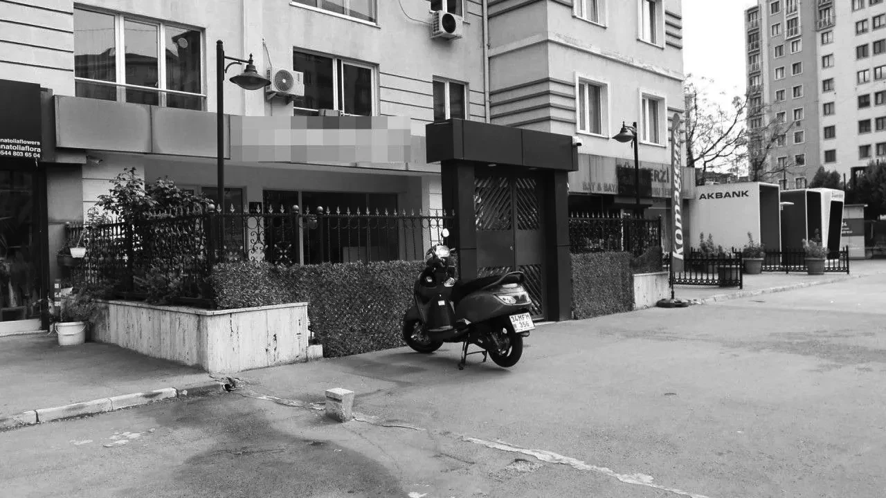 Esenyurt'ta kadın cinayeti: Ahmet Başak isimli katil eşini 16 yaşındaki kızının gözleri önünde öldürdü