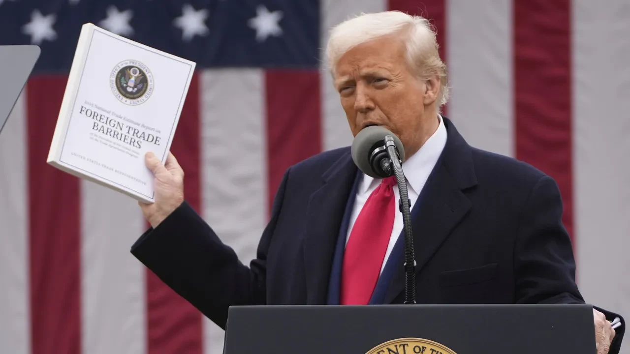 Donald Trump'tan gümrük vergisi kararı: Türkiye'ye %10 vergi uygulanacak