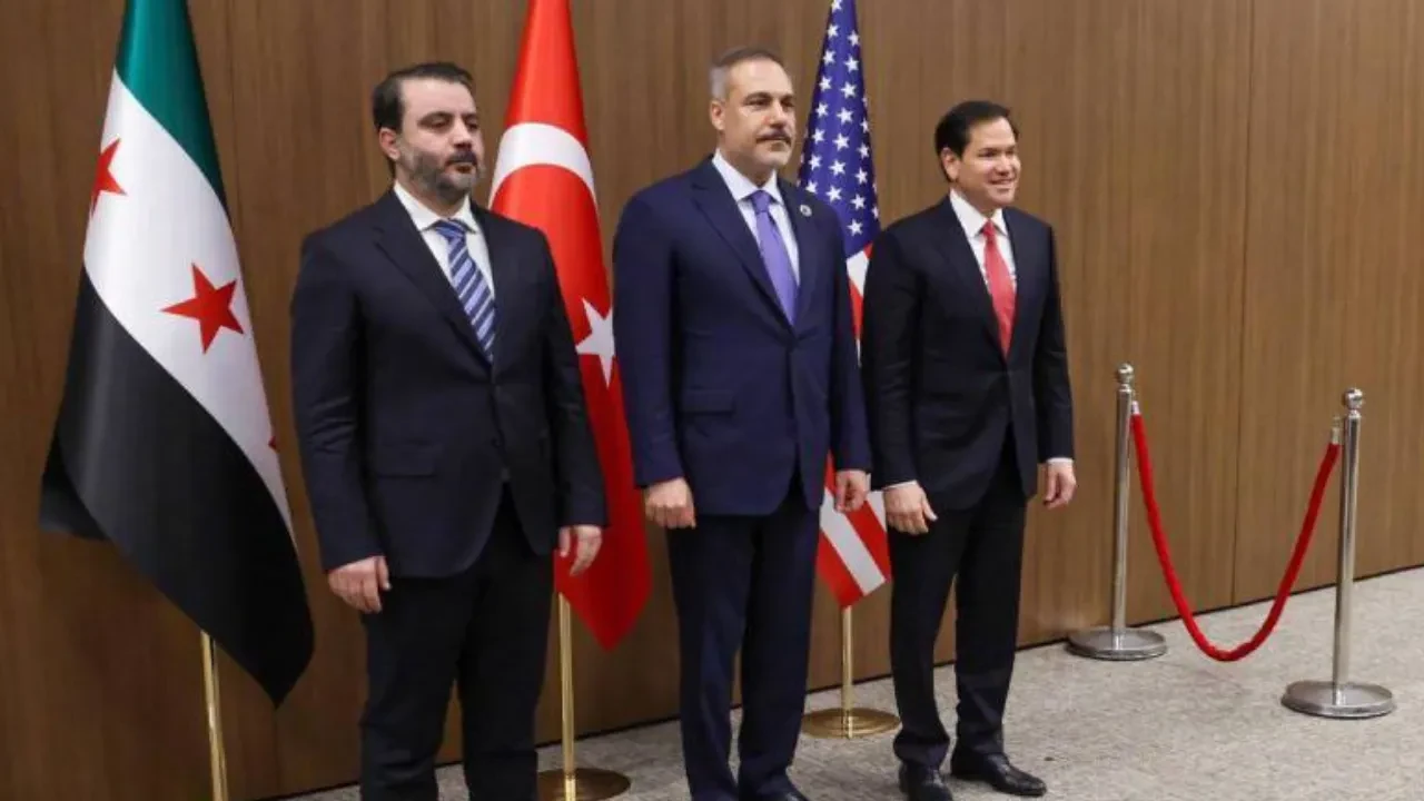 Hakan Fidan’dan kritik üçlü zirve: ABD ve Suriye Dışişleri Bakanlarıyla görüştü