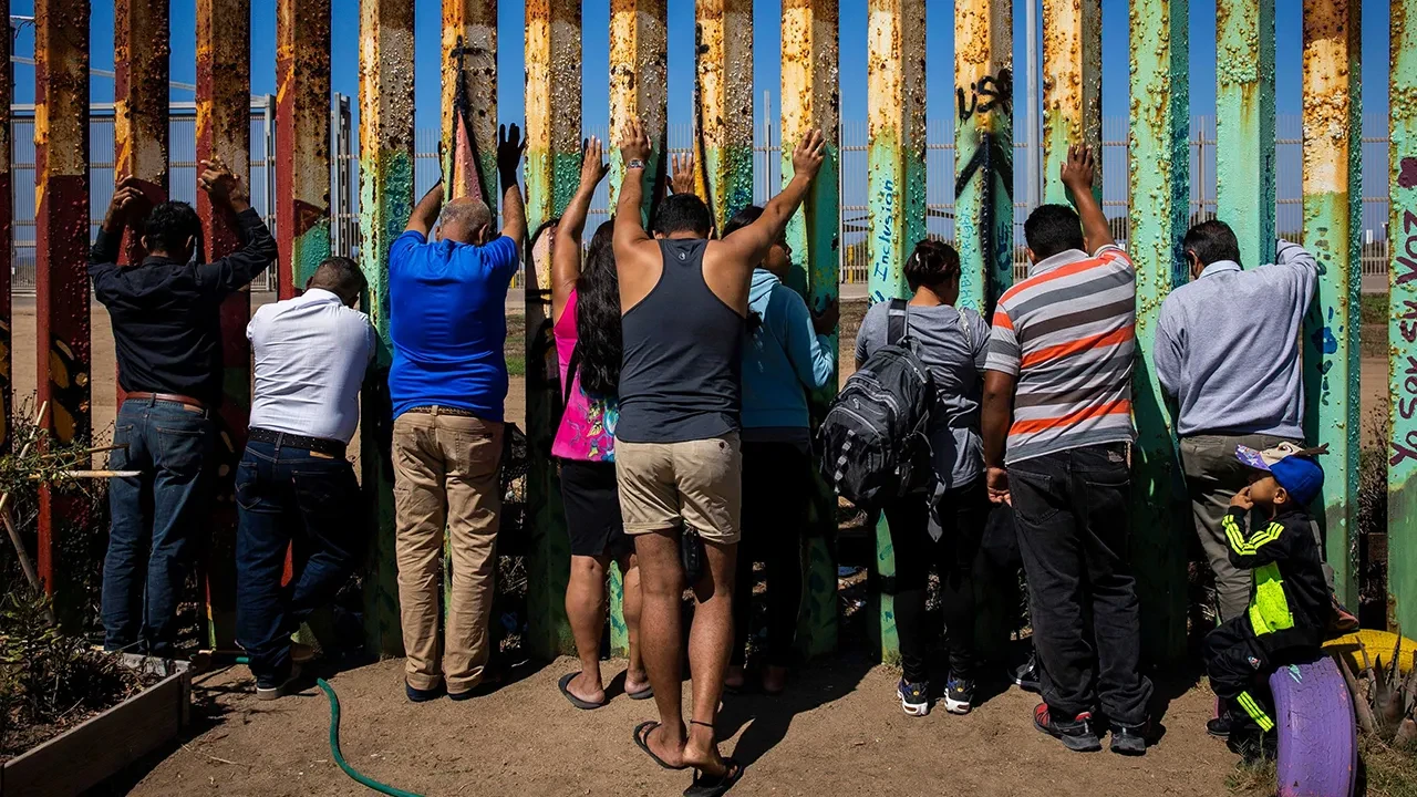 Trump göçmenler için 'açlık oyunları' düzenleyecek: 'Kazanan ABD vatandaşlığını alır!'