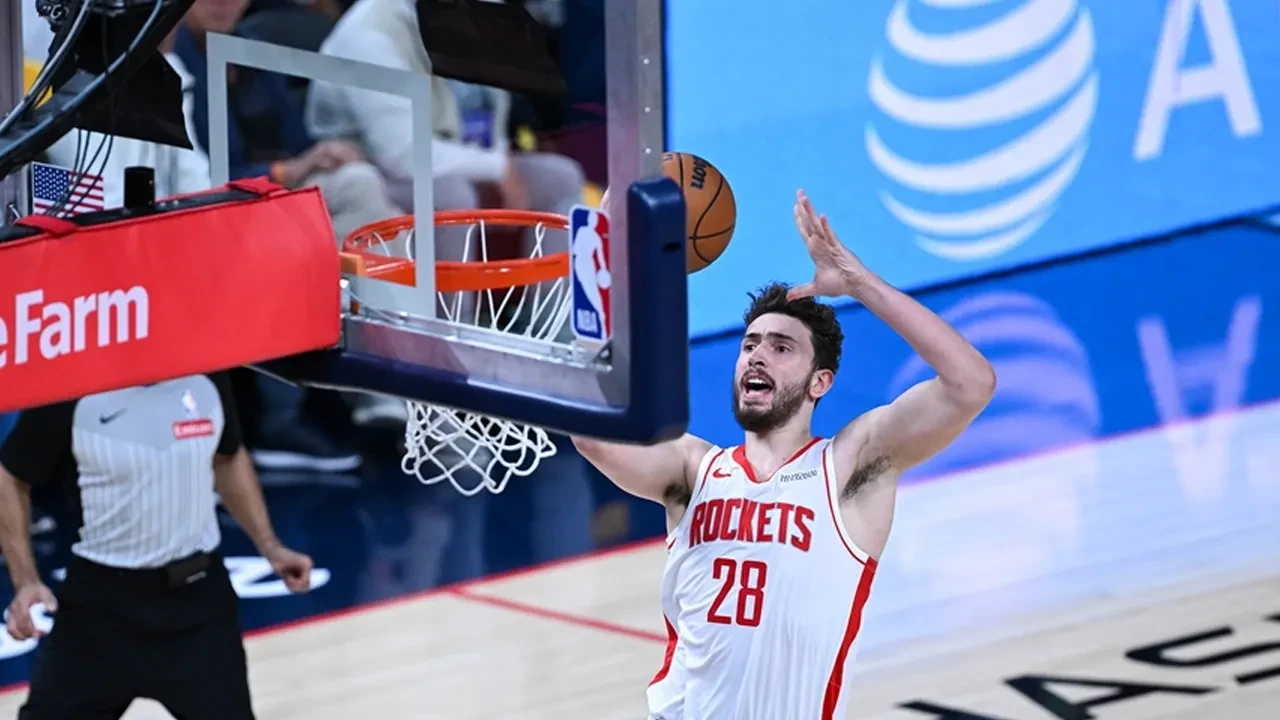 NBA Play-off'larında Timberwolves yarı finalde; Alperen Şengün, Warriors'a karşı "triple-double"ı kaçırdı