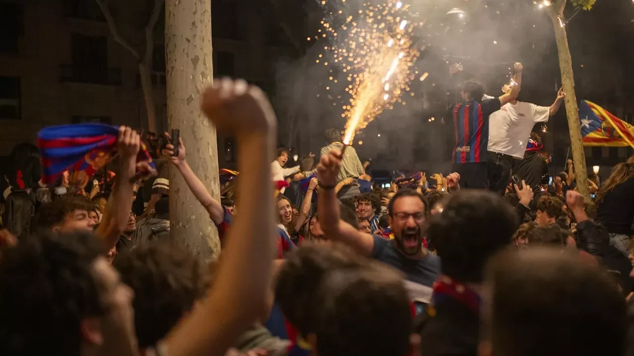 Barcelona, Espanyol'u 2-0 yendi ve LaLiga şampiyonluğunu ilan etti