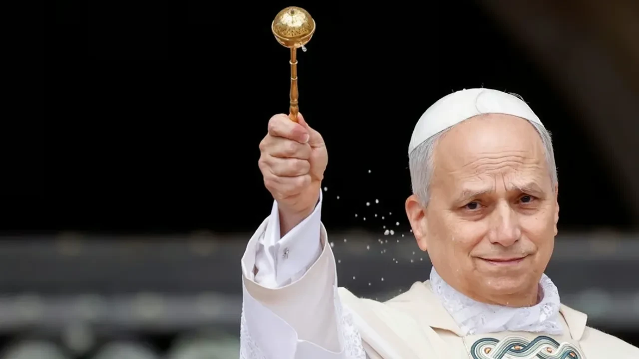 Papa 14. Leo resmen görevde: Katolik Kilisesi'nde tarihi gün