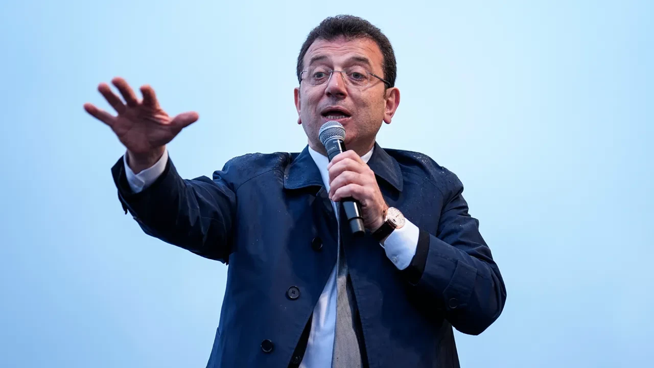 CHP İzmir mitingine İmamoğlu'ndan da mesaj vardı: Bu ülkenin kaderi ya değişecek ya da değişecek, artık yeter!