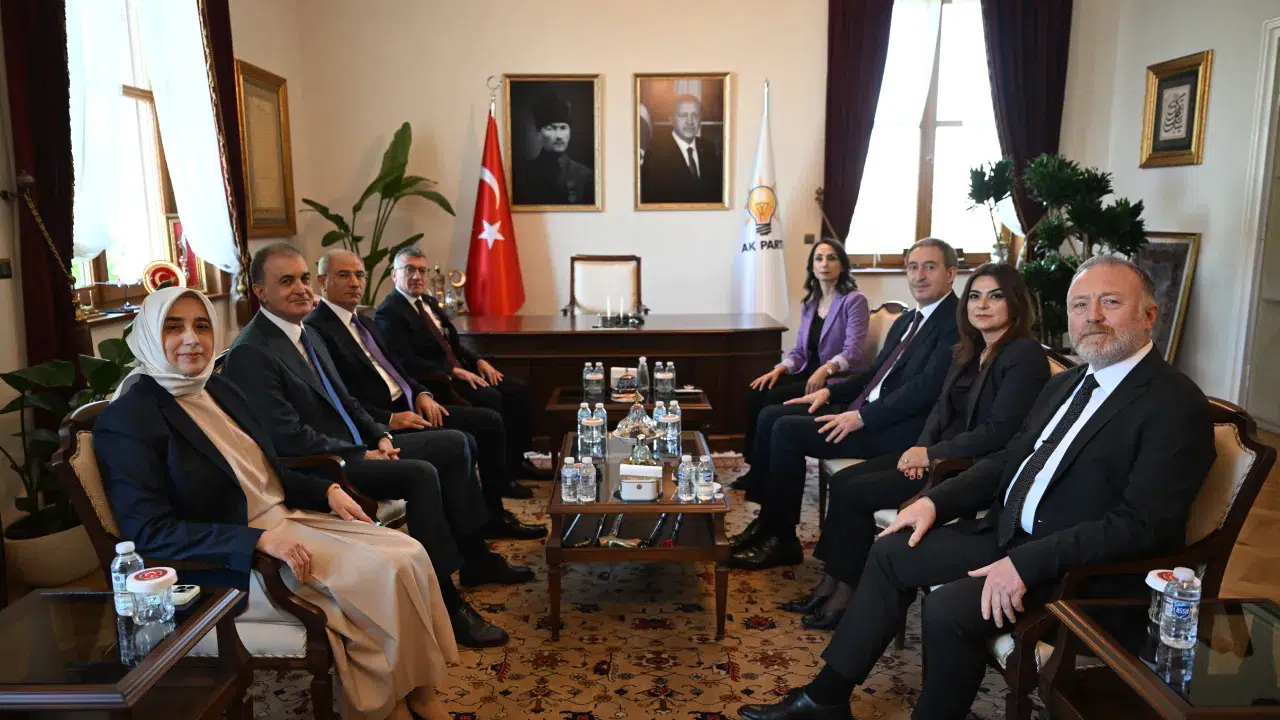 DEM Parti ile AK Parti arasında demokratikleşme ve barış süreci görüşmesi