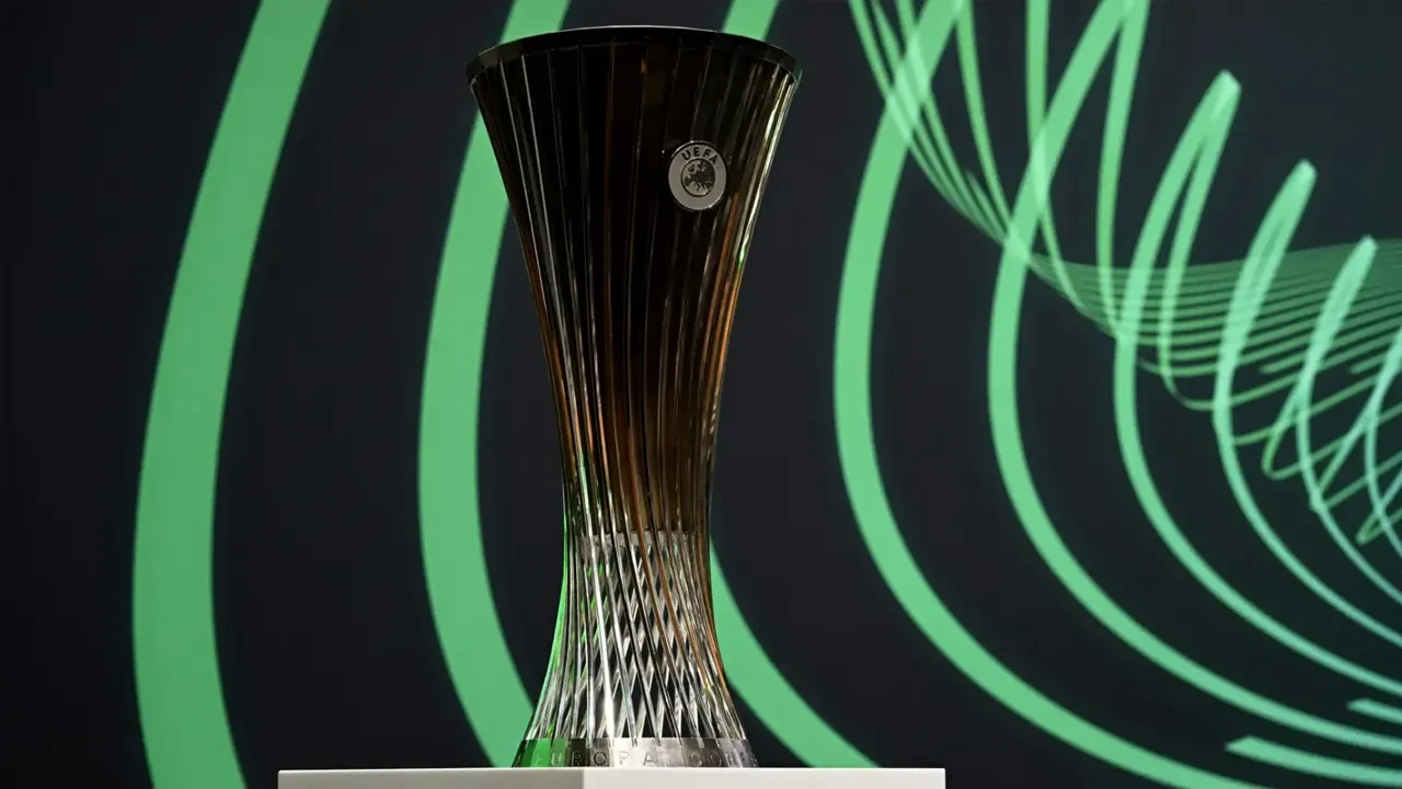 UEFA Konferans Ligi'nde finalistler belli oluyor