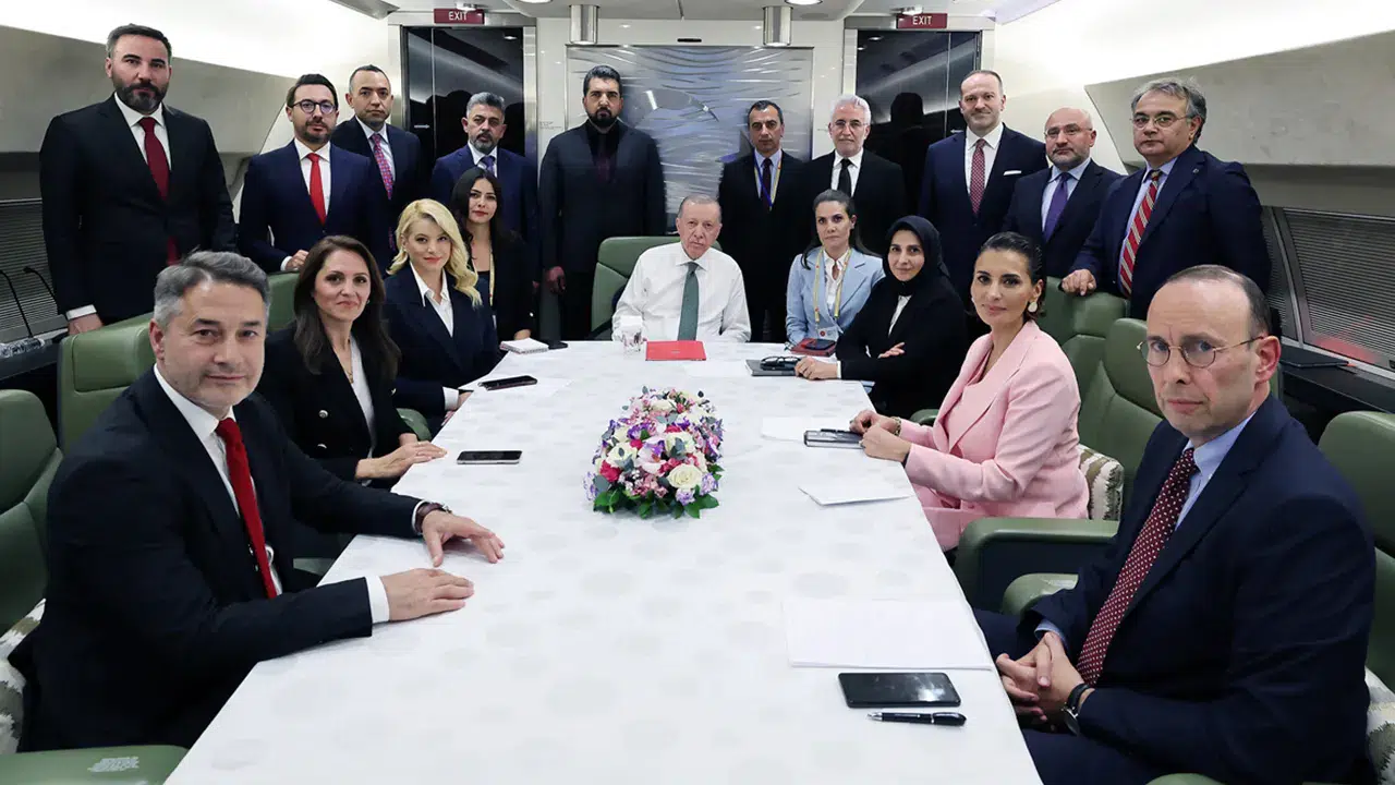 Cumhurbaşkanı Erdoğan yeni Anayasa çalışmalarıyla ilgili isim verdi: 11 arkadaş görevlendirdim