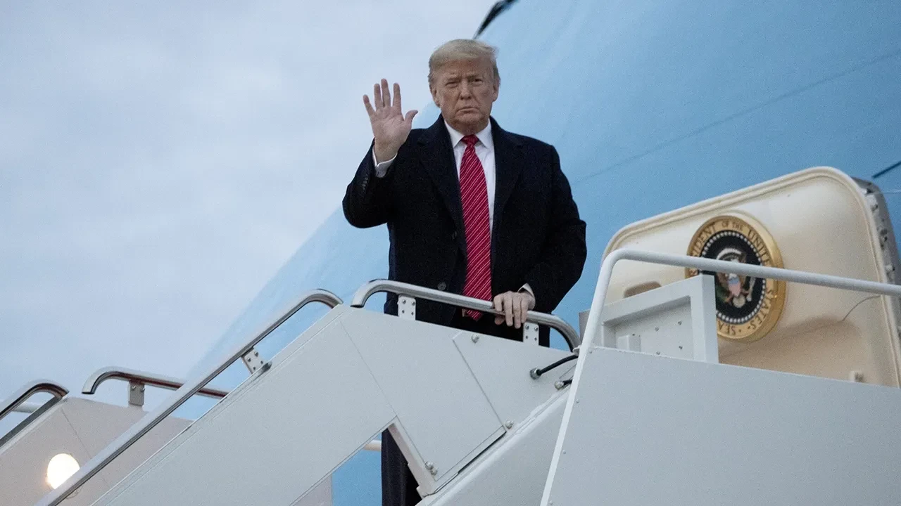 Trump'ın uçağına AP, Bloomberg ve Reuters muhabirleri alınmadı!