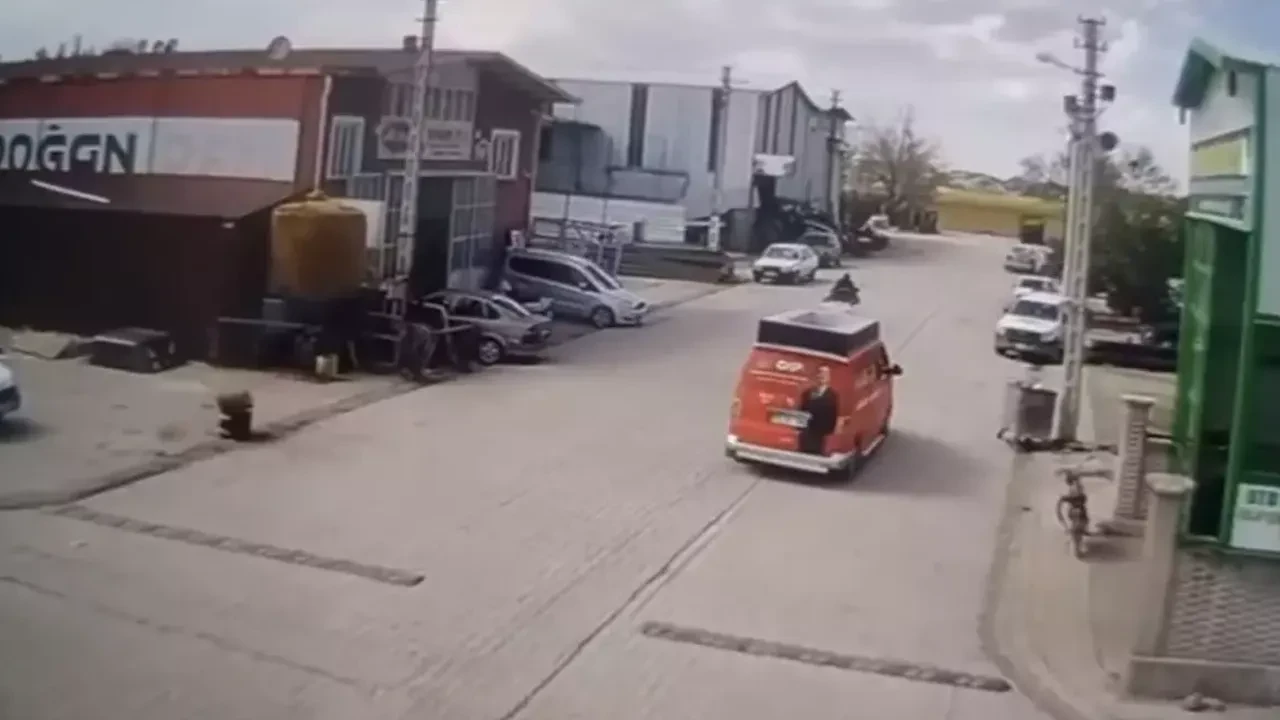 Konya'da CHP tanıtım aracına ateş açan 2 kişi gözaltına alındı