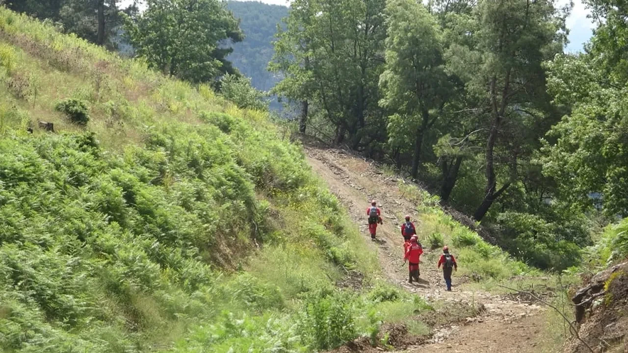 Çanakkale'de doğa yürüyüşünde kaybolan müdür yardımcısının cansız bedeni bulundu