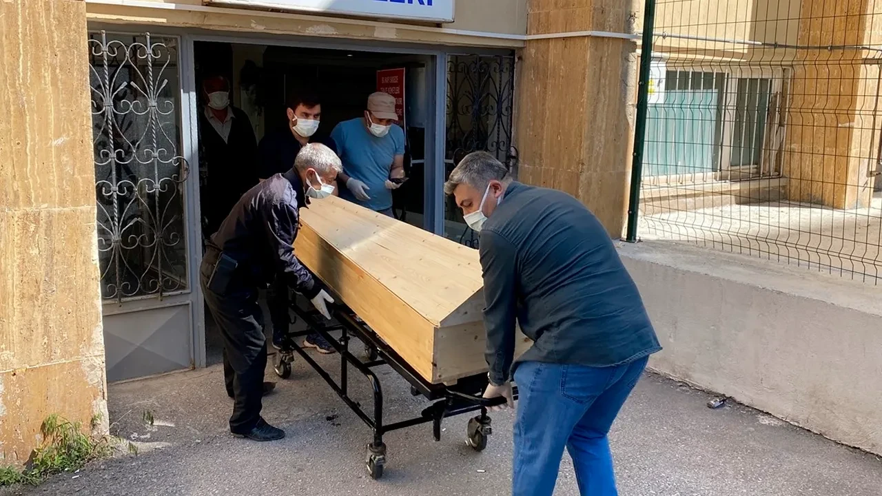 Sivas'ta Kırım Kongo Kanamalı Ateşi krizi büyüyor: Ölü sayısı 4'e çıktı!