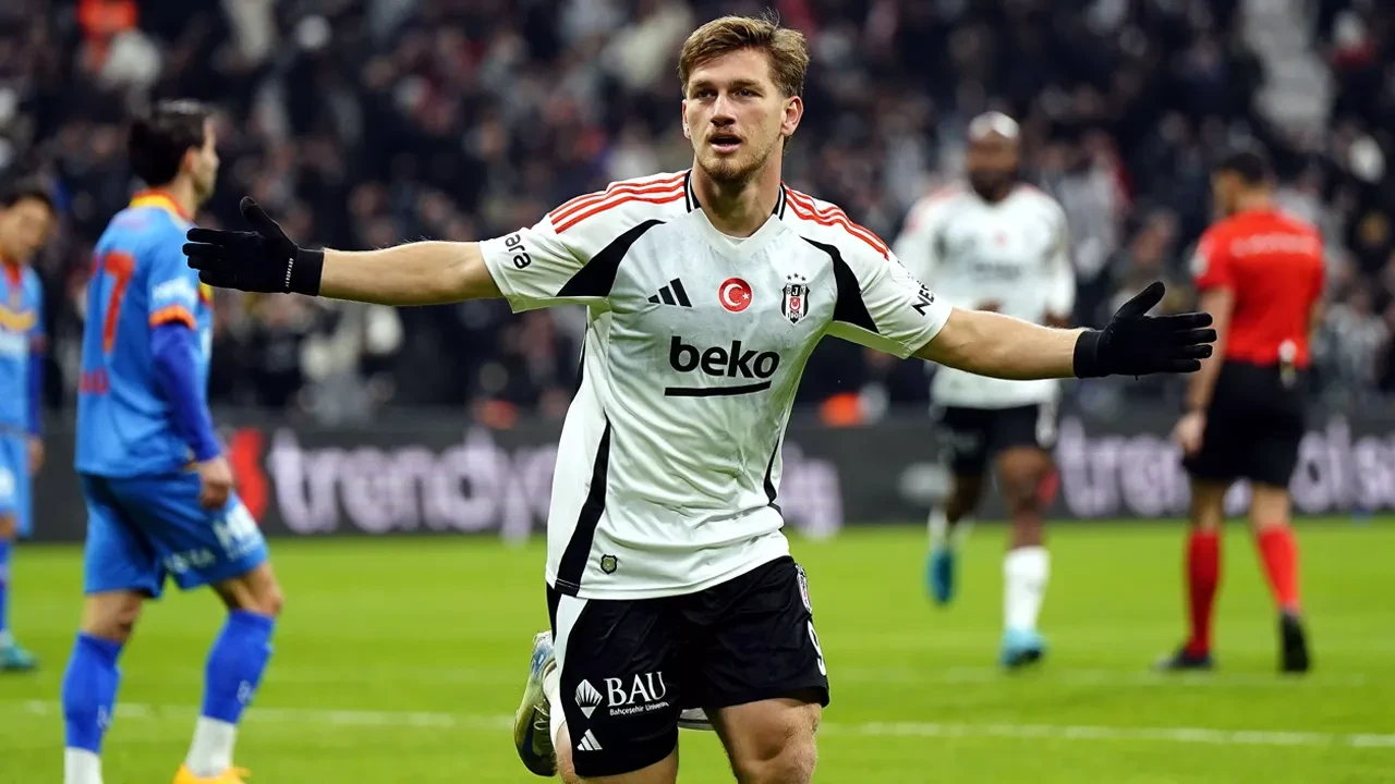 Beşiktaş'ın genç yıldızı Semih Kılıçsoy Premier Lig takımının radarında