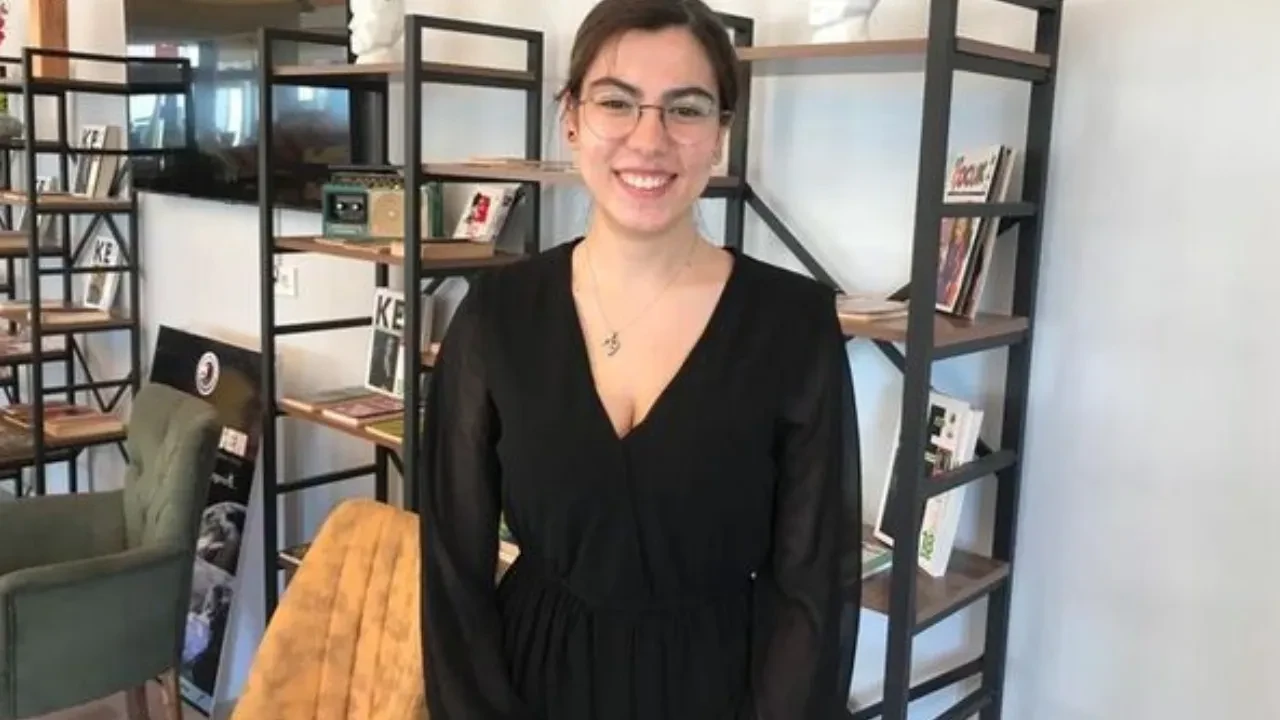 Tahliye edilen Esila Ayık’tan ilk sözler: Gençleri geleceğe küstürmeyin