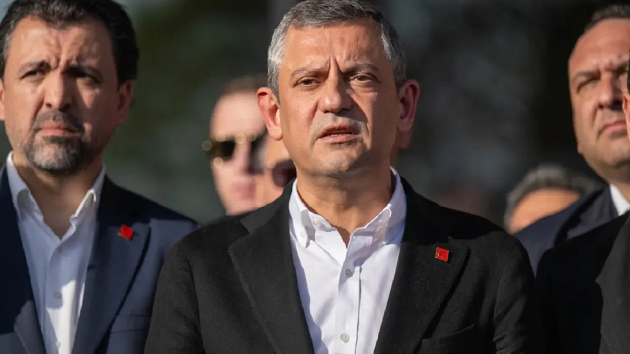 Özgür Özel'e saldıran şahıs gözaltına alındı